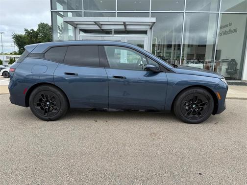 2026 BMW iX xDrive45