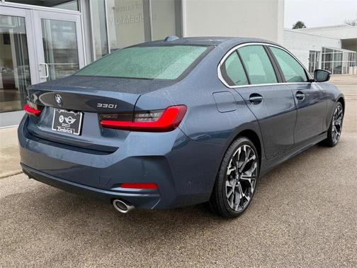 2025 BMW 330 xDrive
