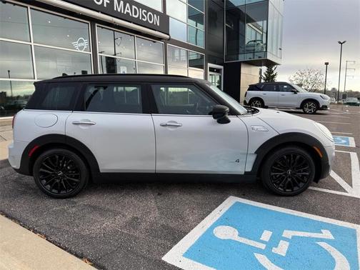 2023 MINI Clubman Cooper S ALL4