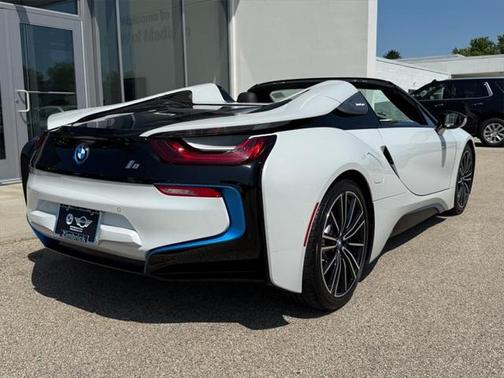 2019 BMW i8 Base