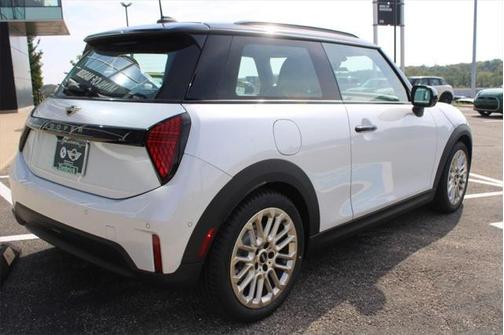 2025 MINI Hardtop Cooper