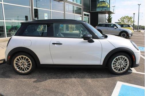 2025 MINI Hardtop Cooper