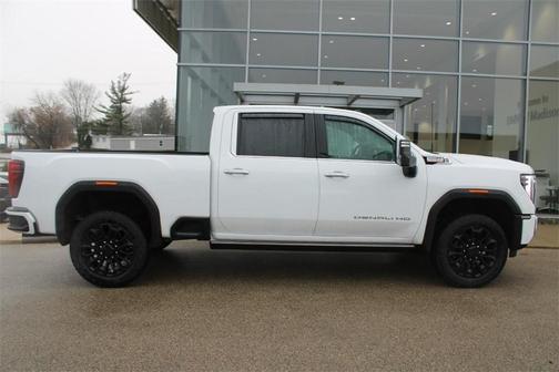 2024 GMC Sierra 2500 Denali