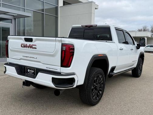 Summit White 2024 GMC Sierra 2500 Denali