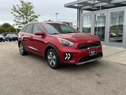 2022 Kia Niro LX
