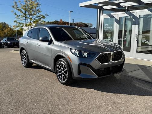 2025 BMW X2 xDrive28i