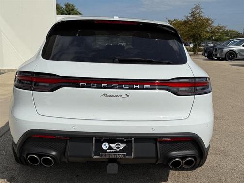2022 Porsche Macan S