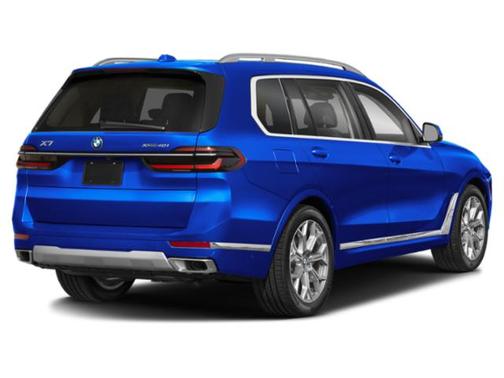 2025 BMW X7 M60i