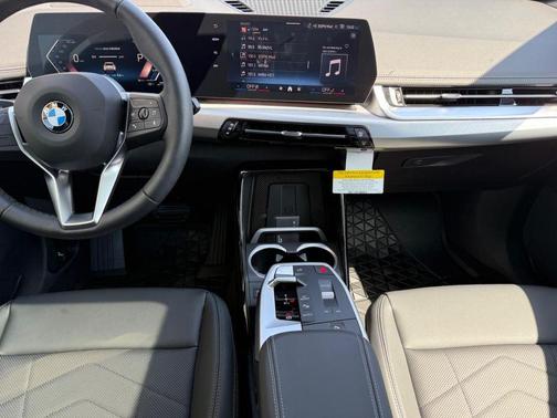 Alpine White 2026 BMW X1 xDrive28i