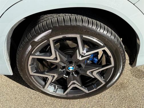 2025 BMW X2 M35i