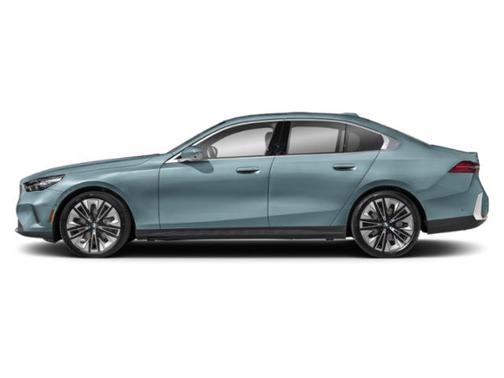 Cape York Green Metallic 2025 BMW 540 xDrive