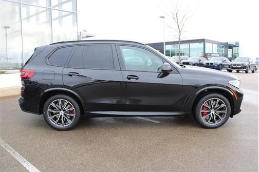 2023 BMW X5 M50i