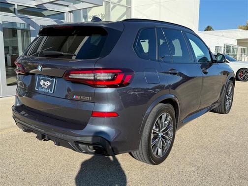 2022 BMW X5 M50i