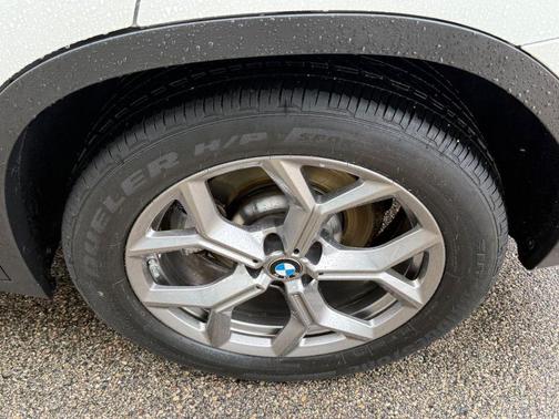 Mineral White Metallic 2022 BMW X3 xDrive30i