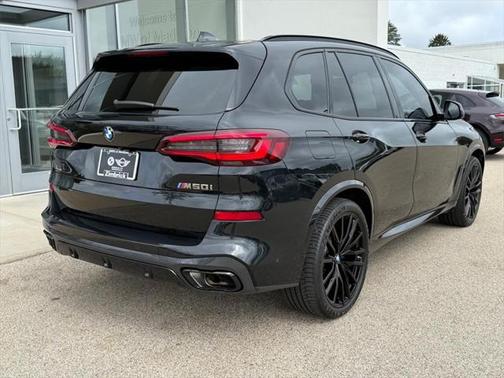 2023 BMW X5 M50i