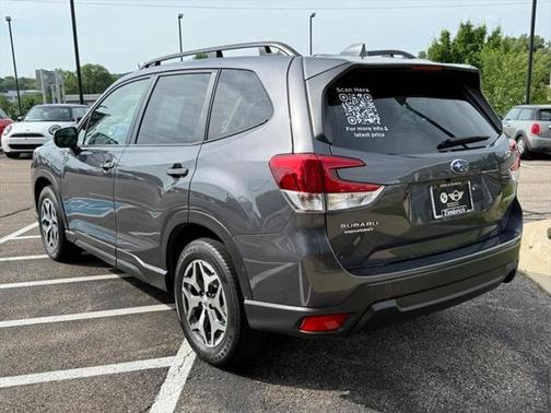 2022 Subaru Forester Premium