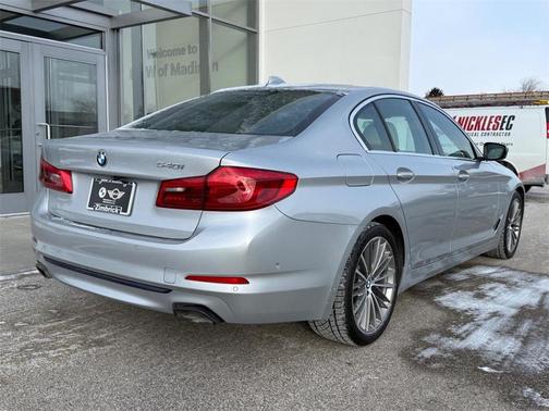 2019 BMW 540 540i