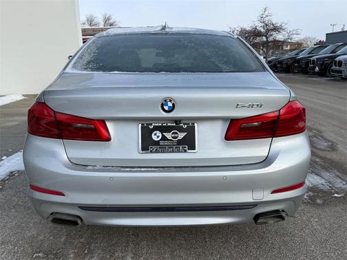 2019 BMW 540 540i