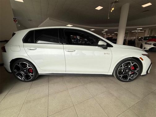 2025 Volkswagen Golf GTI 2.0T S DSG