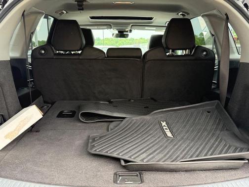 Crystal Black Pearl 2016 Acura MDX 3.5L