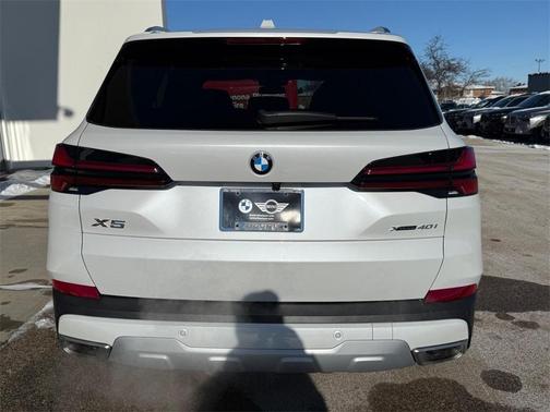 2025 BMW X5 xDrive40i