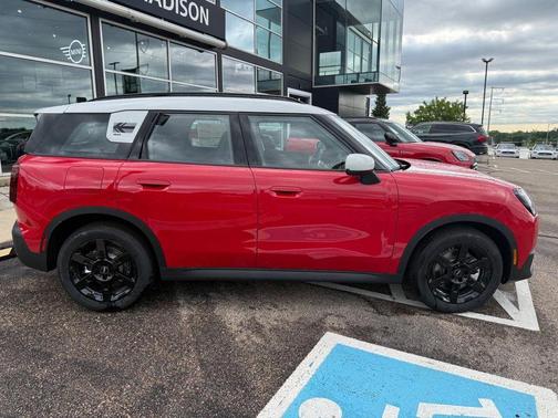 Chili Red II 2027 MINI Countryman Cooper S ALL4