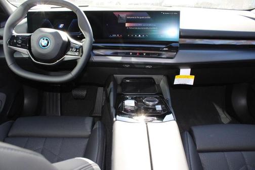 2024 BMW i5 eDrive40