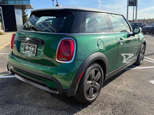 2022 MINI Hardtop Cooper