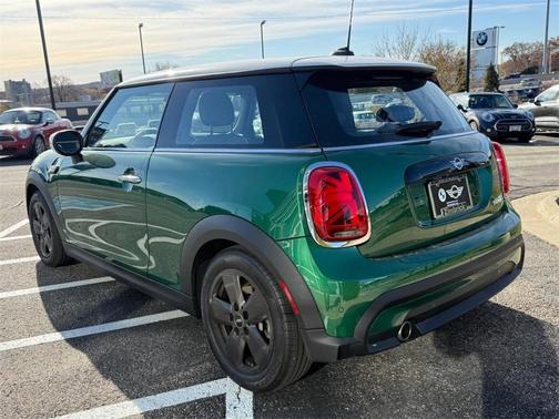 2022 MINI Hardtop Cooper