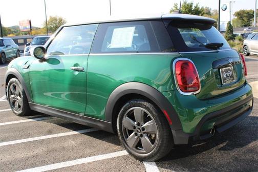 2022 MINI Hardtop Cooper
