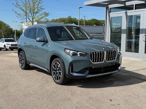 Cape York Green Metallic 2026 BMW X1 xDrive28i