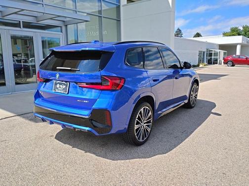 Portimao Blue Metallic 2023 BMW X1 xDrive28i