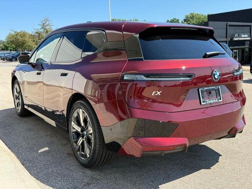Aventurin Red Metallic 2024 BMW iX xDrive50