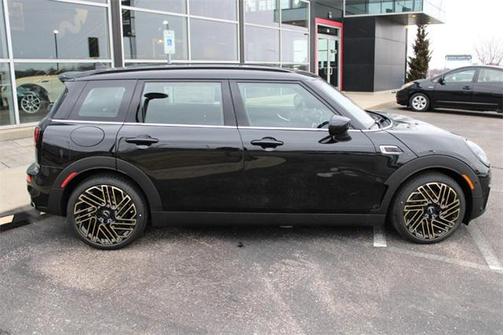 2023 MINI Clubman Cooper S ALL4