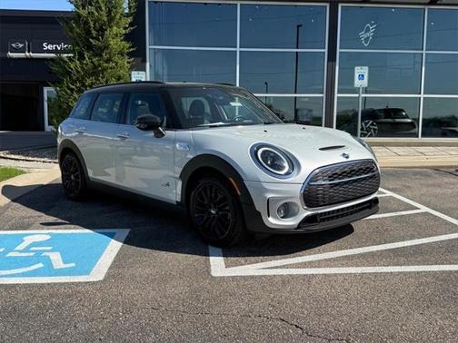 2022 MINI Clubman Cooper S ALL4