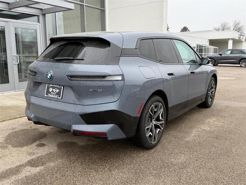 2024 BMW iX xDrive50