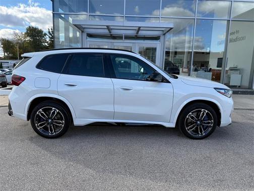 2025 BMW X1 M35i