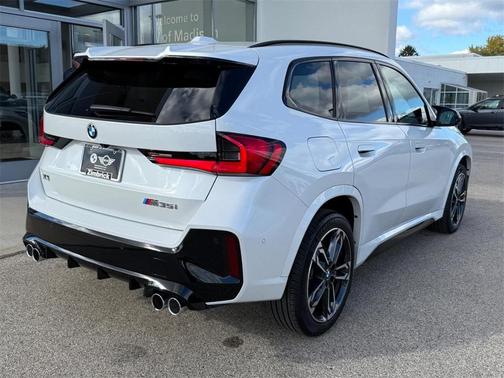 2025 BMW X1 M35i