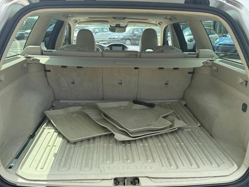 2016 Volvo XC70 T5 Platinum