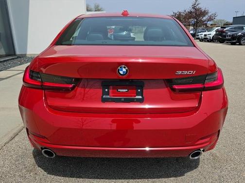 2023 BMW 330 330i