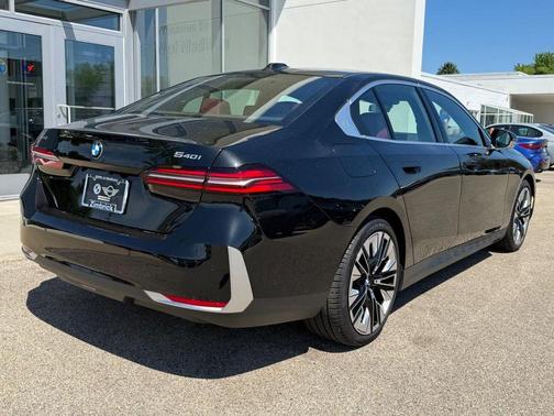 Black Sapphire Metallic 2026 BMW 540 xDrive