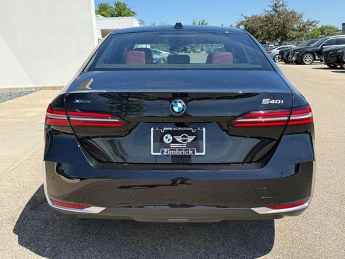Black Sapphire Metallic 2026 BMW 540 xDrive