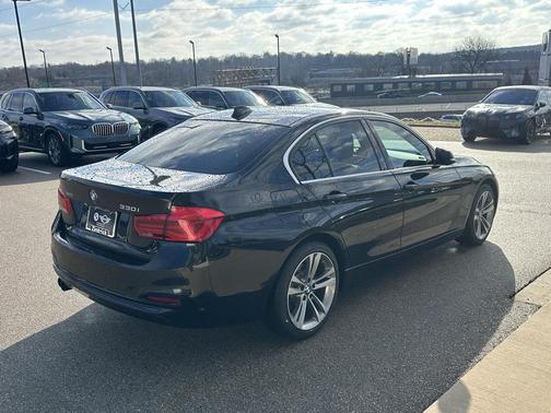 2018 BMW 330 xDrive