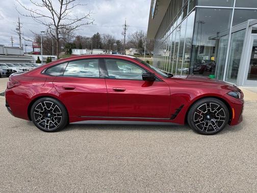 Vegas Red Metallic 2025 BMW M440 i xDrive