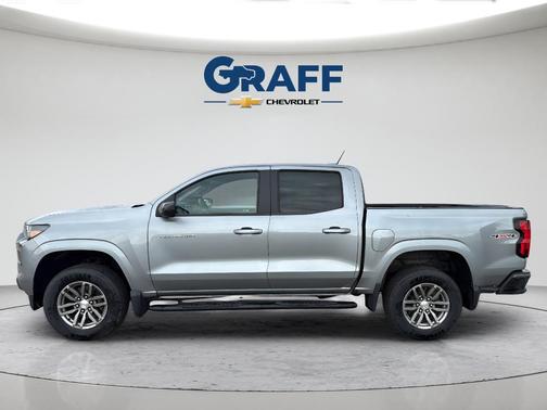 Sterling Gray Metallic 2023 Chevrolet Colorado LT