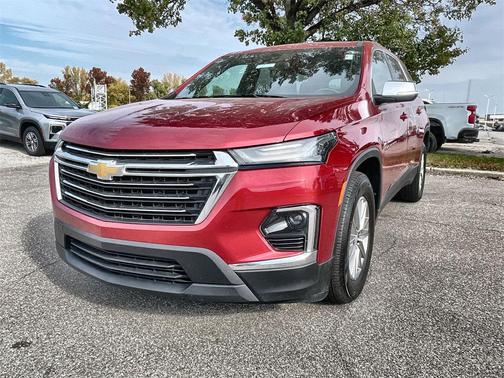 2022 Chevrolet Traverse LT Cloth