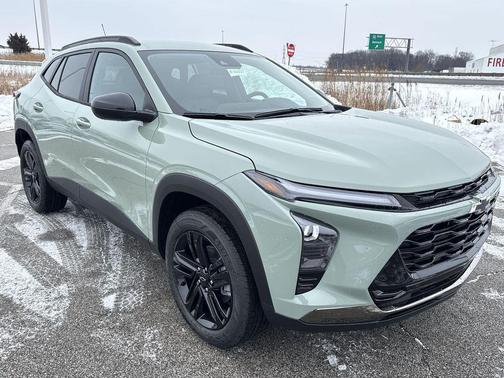 Cacti Green 2026 Chevrolet Trax FWD ACTIV