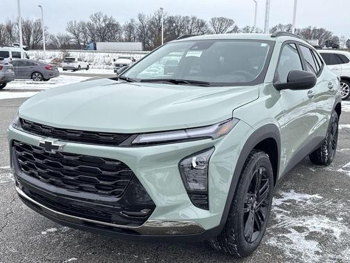 Cacti Green 2026 Chevrolet Trax FWD ACTIV