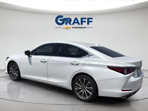 Eminent White Pearl 2019 Lexus ES 350 Base