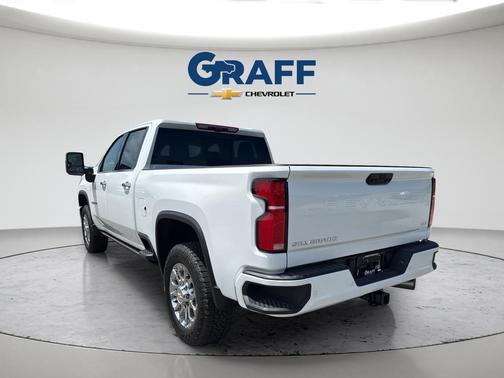 Summit White 2026 Chevrolet Silverado 2500 LTZ